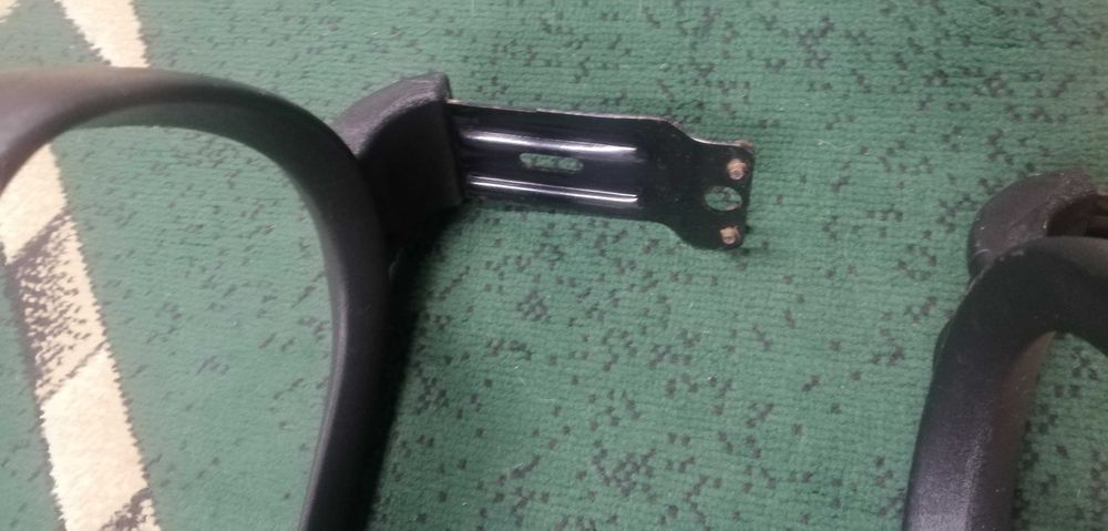 Подлокотники AMF-4 для компьютерного кресла.