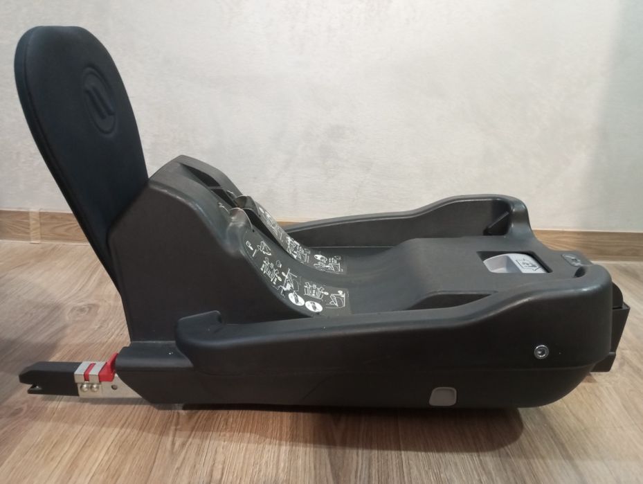 Fotelik samochodowy AVIONAUT PIXEL z bazą ISOFIX