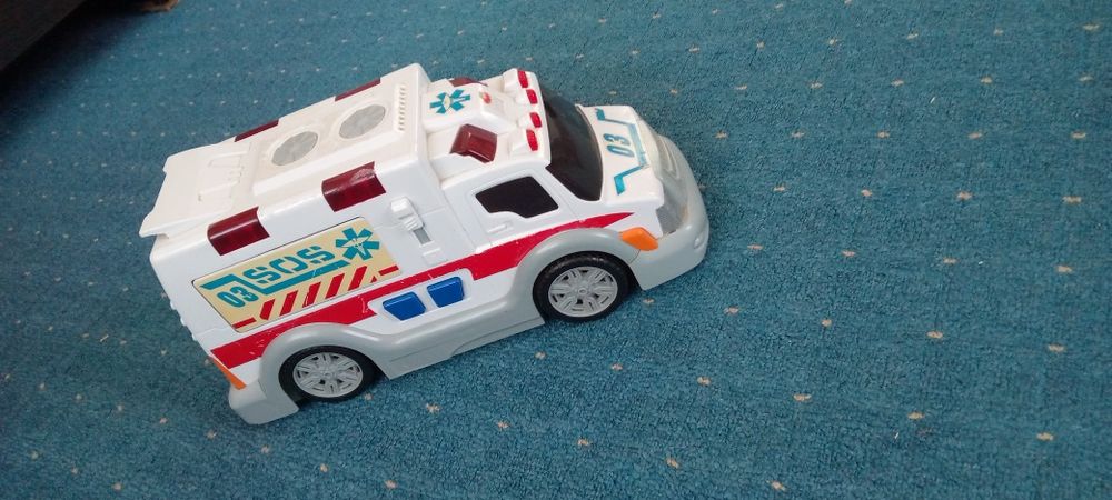 Машинка іграшкова швидка допомога музична велика