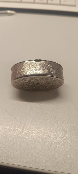 Mini caixa metalica