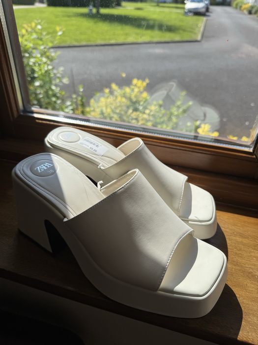 Шльопки босоніжки мешти