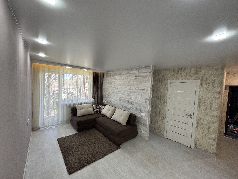 Продам власну 1 кімнатну квартиру  вул. Сучкова 31