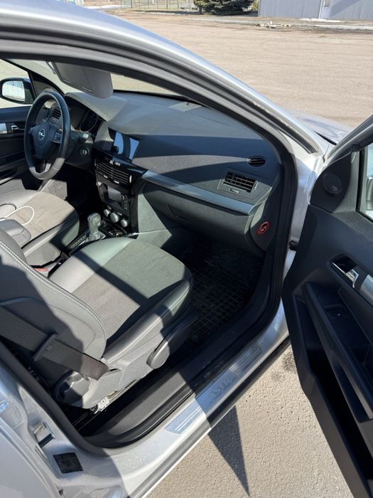 Opel Astra H 1.8 AT 2009