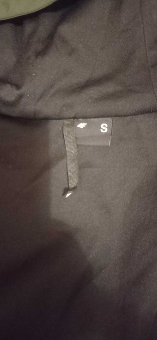 Długa kurtka Softshell parka 4F S damska jesienna przeciwdeszczowa