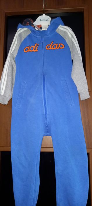 Pajac z kapturem Adidas