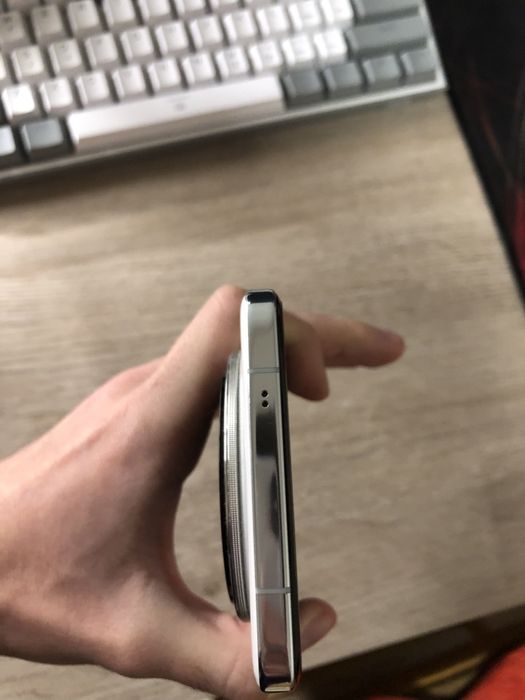 Vivo x200 pro 16/512 white