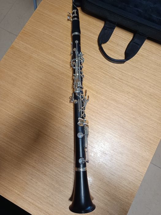 Clarinete yamaha YCL255ES Sib 18 chaves igual a novo!