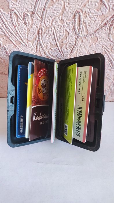 Визитница пластиковая