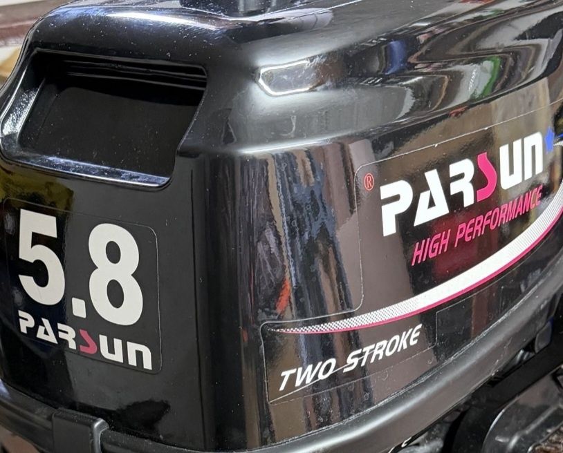 Лодочний мотор  5.8