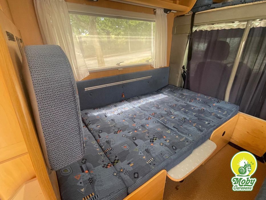 Alugo quarto/autocaravana