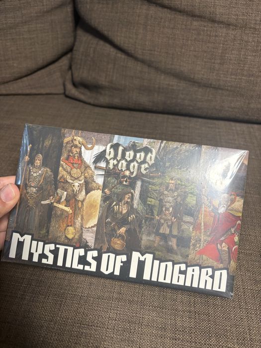 Expansao mystics of midgard
