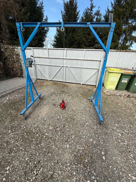 Suwnica warsztatowa na kółkach