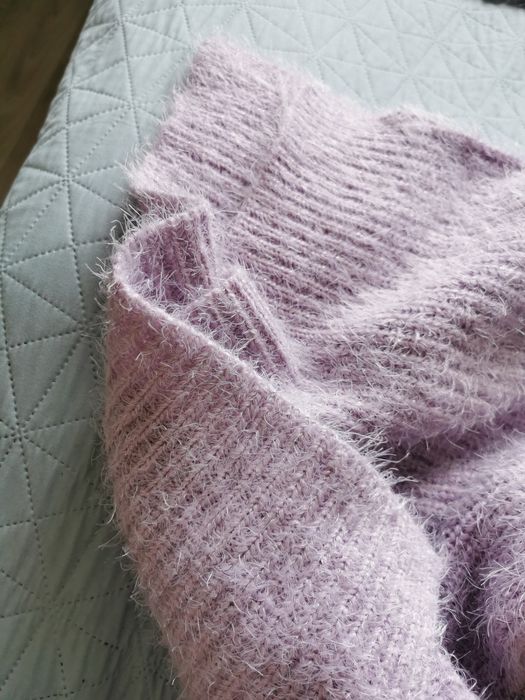 SWETER jasny blady fiolet , rozm. M
