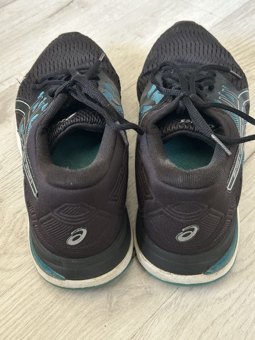 Buty sportowe sneakersy markowe Asics tanio!