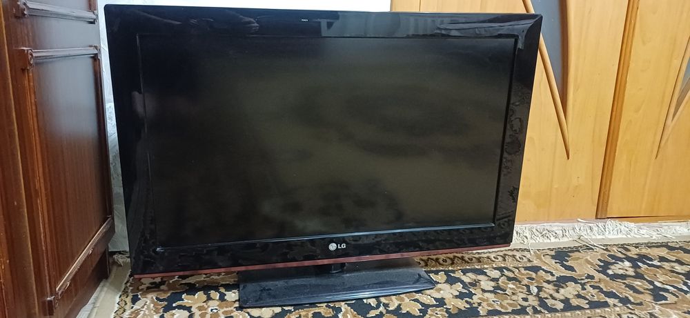 Телевізор LG 32"