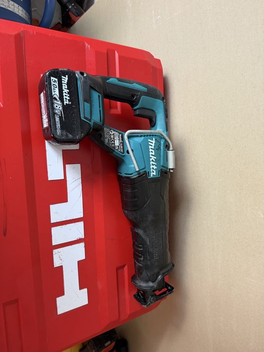 Makita DJR 187 Lisi ogon