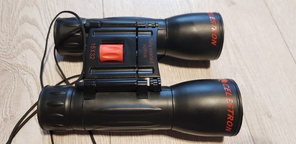 Lornetka Celestron 16x32 bez śladów używania