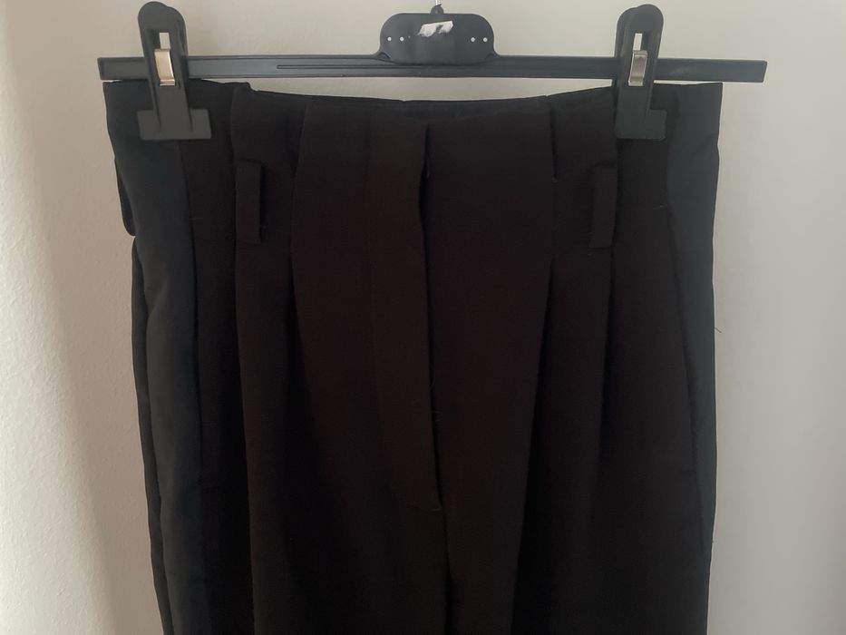 Czarne eleganckie spodnie HM rozmiar xxs