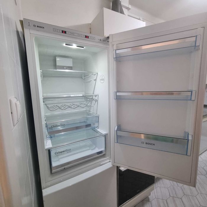 Frigorífico Combinado BOSCH KGE36DW40