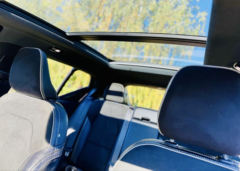 Volvo XC40 P8 Electric 78kWh AWD Ultimate 2022р