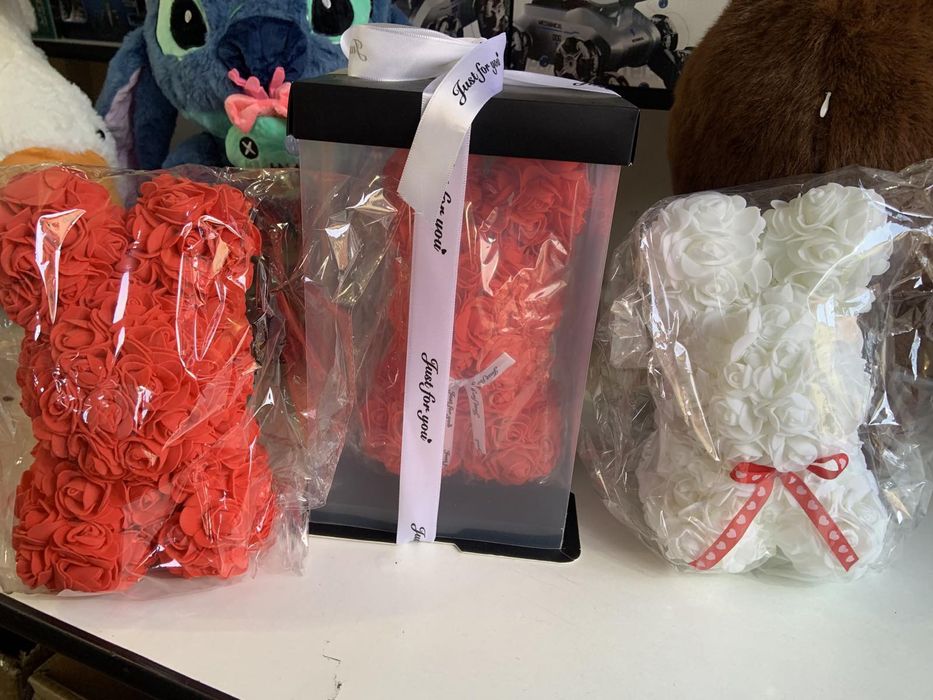 Ідеальний подарунок до Дня закоханих – з 3D троянд сердечко, зайчик.