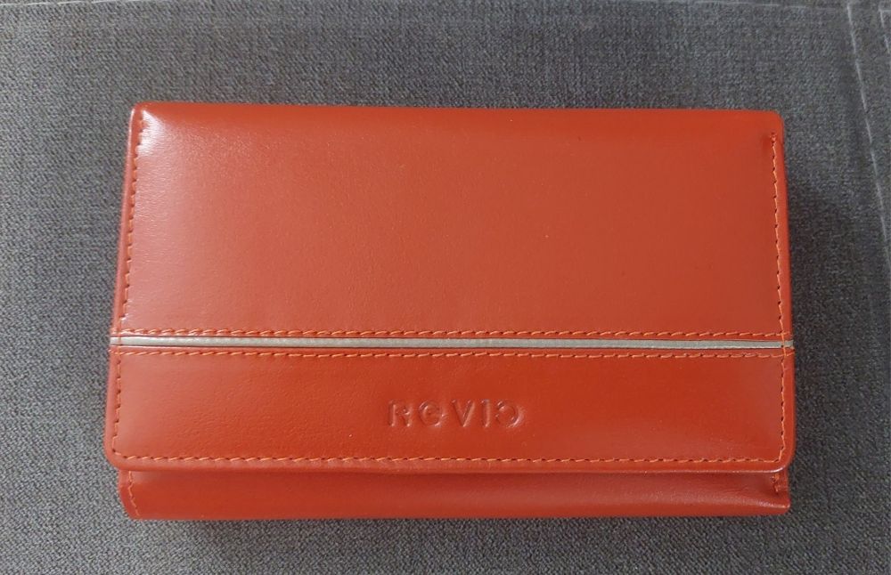 Portfel damski skórzany Revio nowy