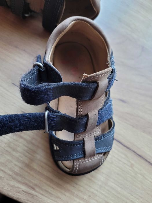 Sandałki elefanten 20