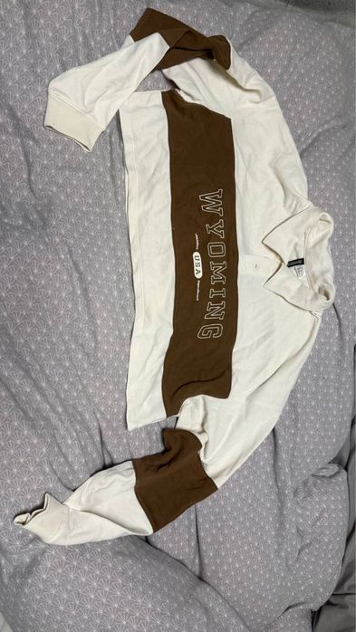 Свитшот кофта укороченая