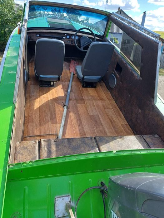 Моторна лодка Прогрес - 4 з мотором Tohatsu 50 к.с.