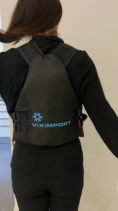 Colete auxiliar de flutuação