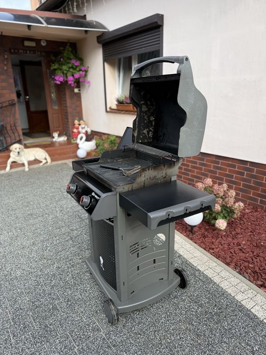 Grill gazowy WEBER spirit e-220, bardzo ładny!