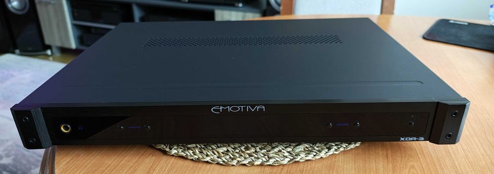 Emotiva XDA-3 – DAC / przedwzmacniacz | XLR | Stan bardzo dobry