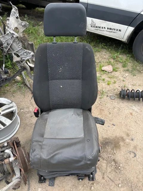 FOTEL PNEUMATYCZNY SIEDZENIE KIEROWCY MERCEDES VARIO 818