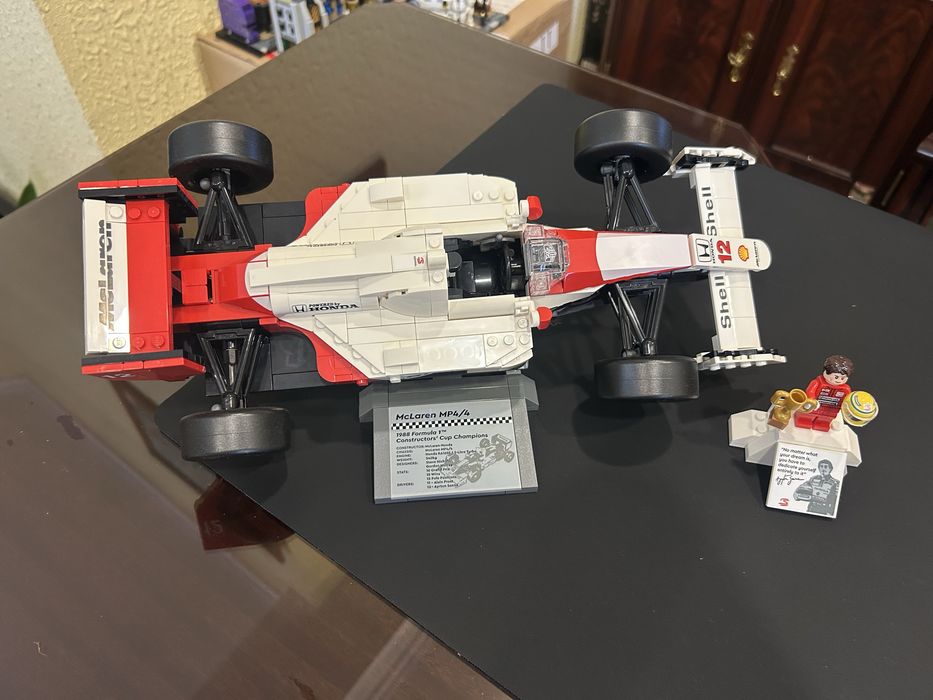 Lego 10330 Carro Ayrton 1988