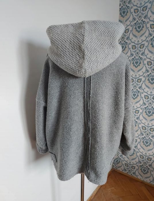 Wełna 50% Szary wełniany płaszcz z kapturem LOKA oversize
