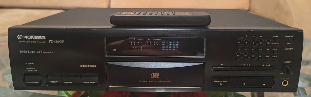 CD плеер Pioneer PD-S 605 Optical made in U.K.