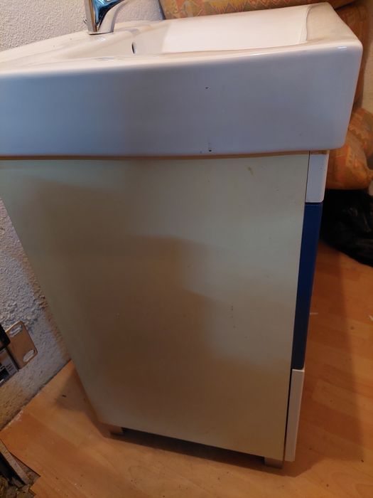 Movel Casa de Banho com Lavatório e Torneira - NOVO