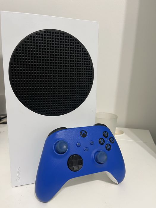 Używana konsola Xbos series S na sprzedaż