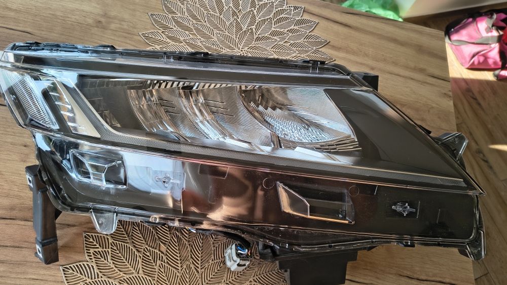 Lampa przód  prawa Mitsubishi Asx 2020