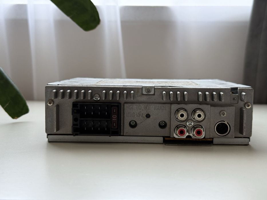 Radio samochodowe LG LAC4700R