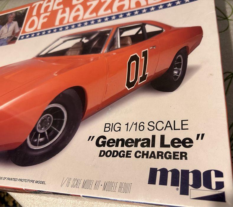 Сбоона модель Dodge Charger