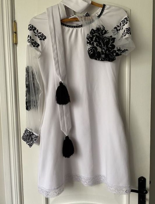 Сукня вишиванка на розпис або випускний