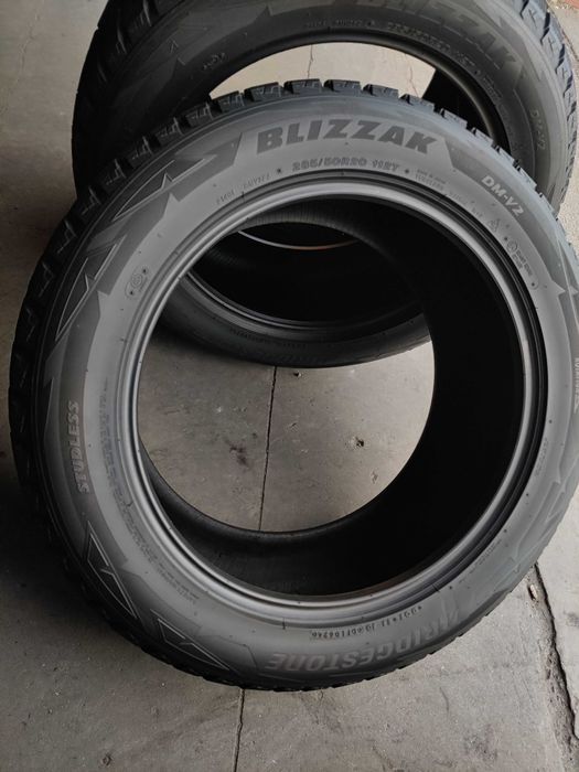Bridgestone Blizzak R20 285 50 шини зимові 24р