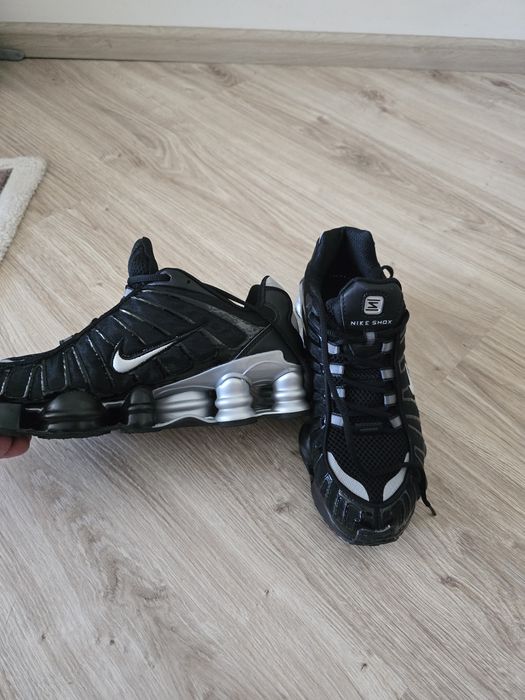 Кросівки Nike SHOX
