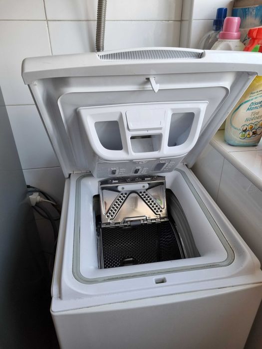 Máquina de Lavar Roupa Whirlpool 6.5kg – Classe A+++ (Lava muito bem)
