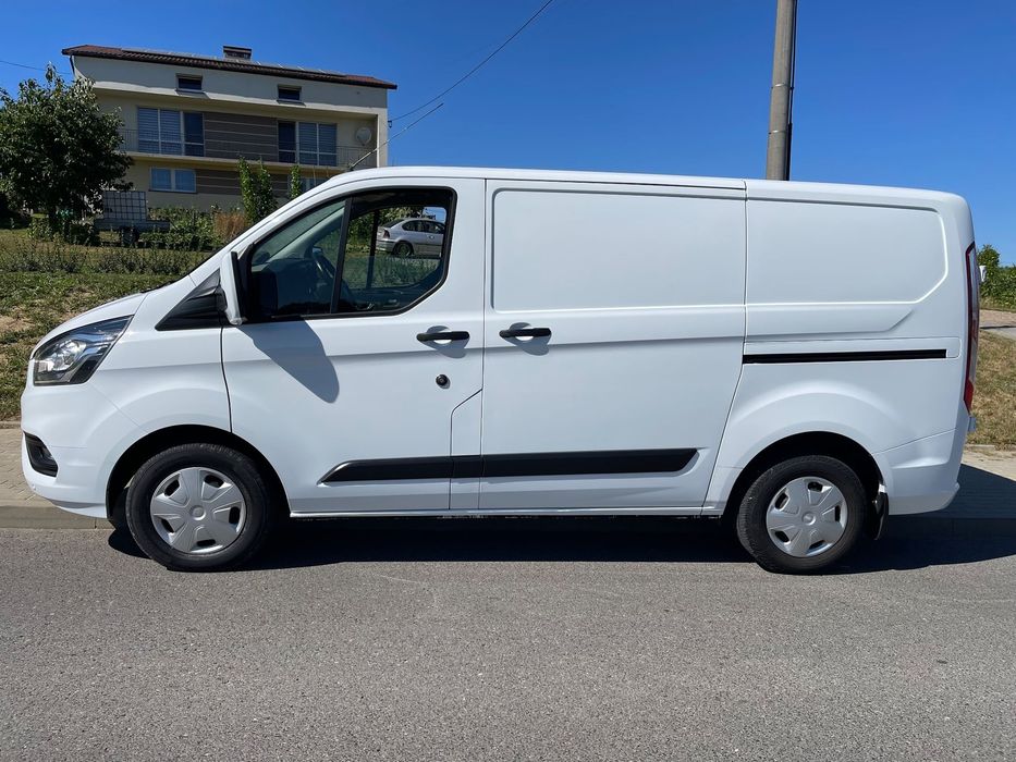 Ford Transit Custom  2,0 klima czujniki L1H1 lcd led kamra hak euro6 tempomat