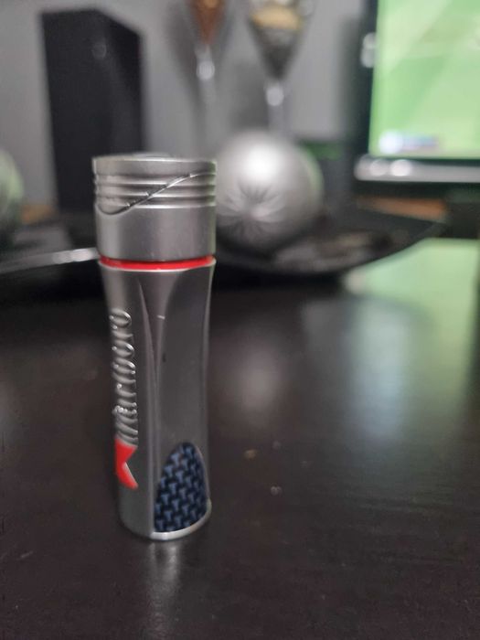 Vintage isqueiro Marlboro em alumínio