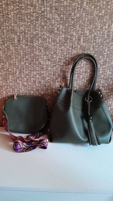 Жіноча сумка зеленого кольору