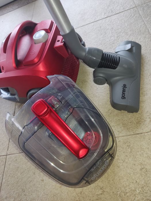 Пылесос Gorenje горение без мешка контейнер