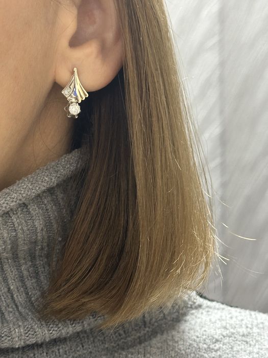 Золотые серьги с бриллиантами